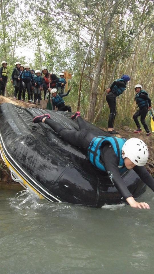 Juegos con la barca de rafting